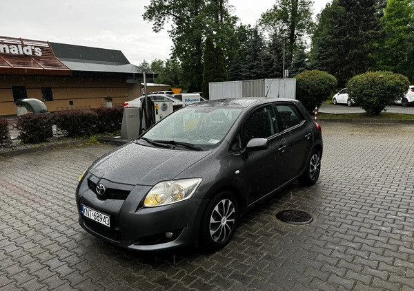 Toyota Auris cena 12900 przebieg: 247500, rok produkcji 2008 z Bisztynek małe 56